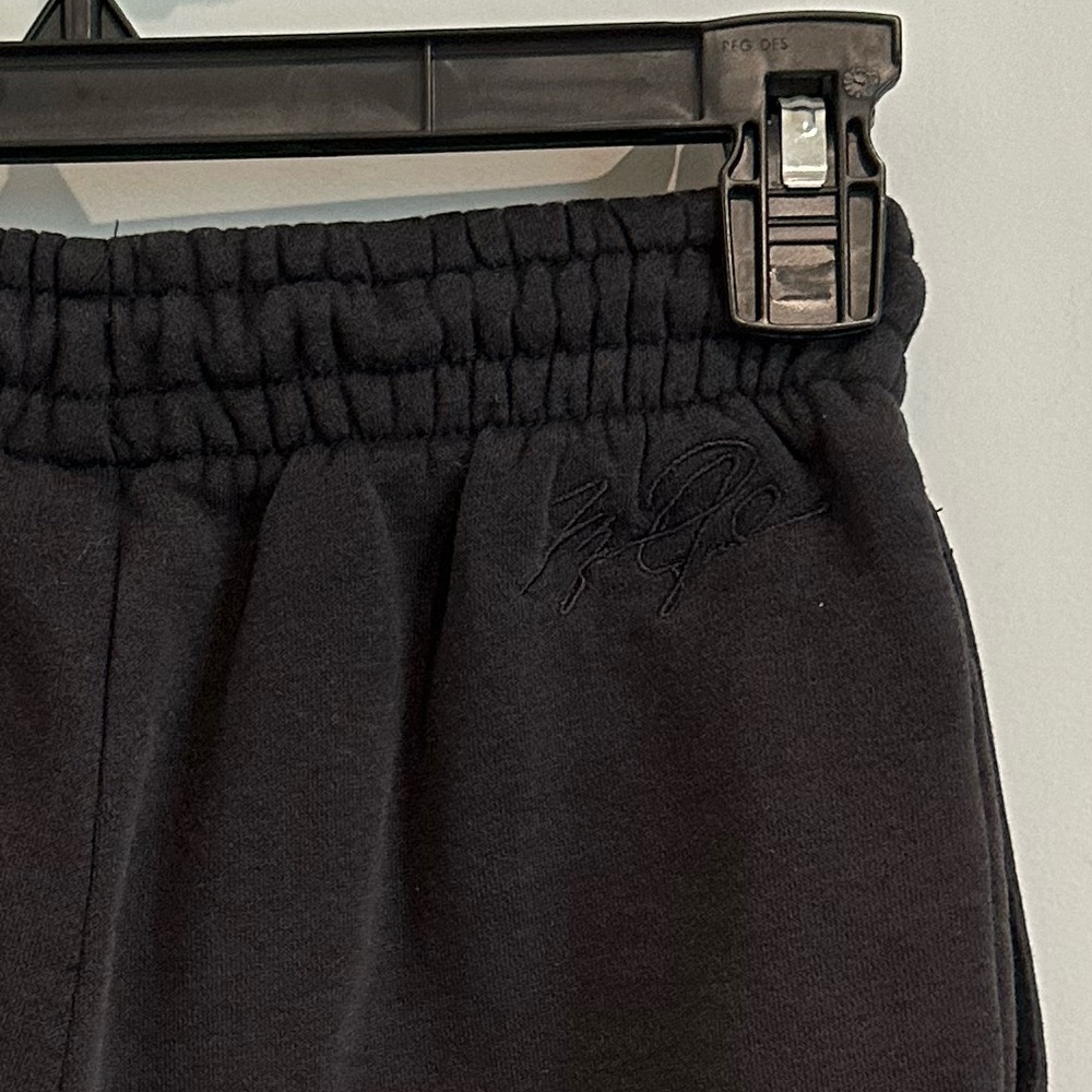 Jordan Boys Fleece Athletic Shorts (Set of 2) Black & Gray, Size M (10-12 years) - Picture 8 of 9